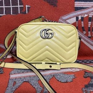 GUCCI ❤️🌟GG MARMONT SMALL CAMERA BAG ⭐️